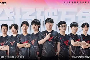 洛杉矶快船以131-116击败黄蜂，哈登55分刷新个人得分纪录，成为首位在两支球队保持得分纪录的球员。