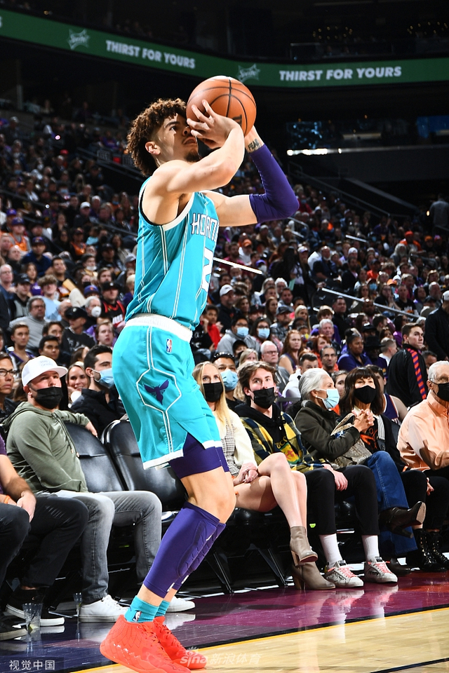 分5篮板2 分5篮板2