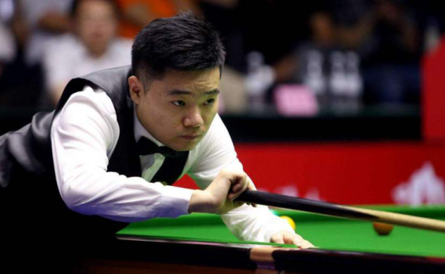 己的射门技 己的射门技